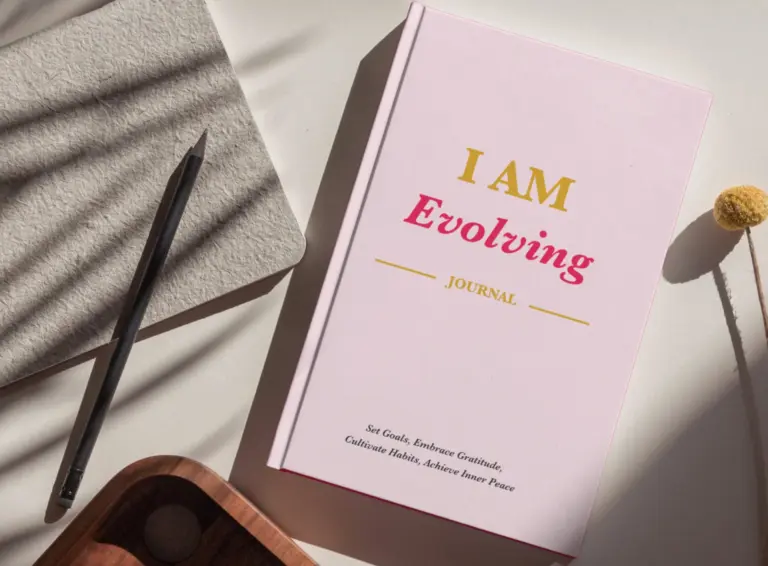 30 Daily Journaling Ideas to Boost Your Clarity, Focus, and Growth