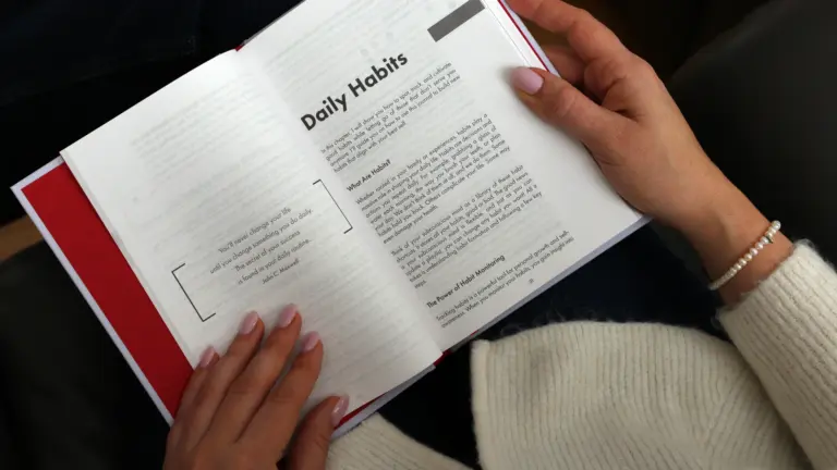 The Habits Guide: How Consistency Shapes Your Evolution