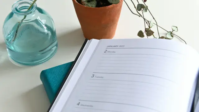 30-Day Habit Building Challenge (With Journal Tracking Template)